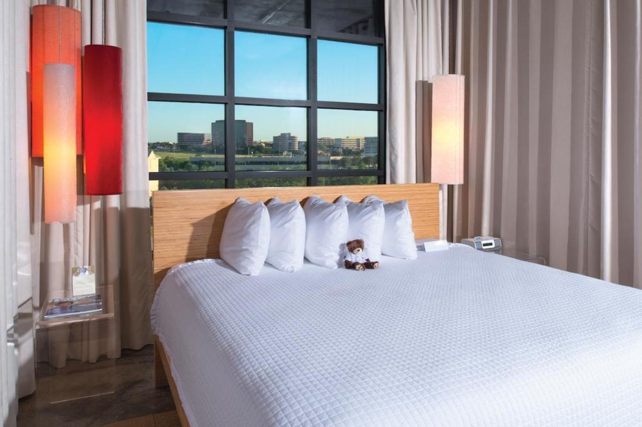 Nylo Las Colinas Hotel, Tapestry Collection By Hilton Irving Exterior foto