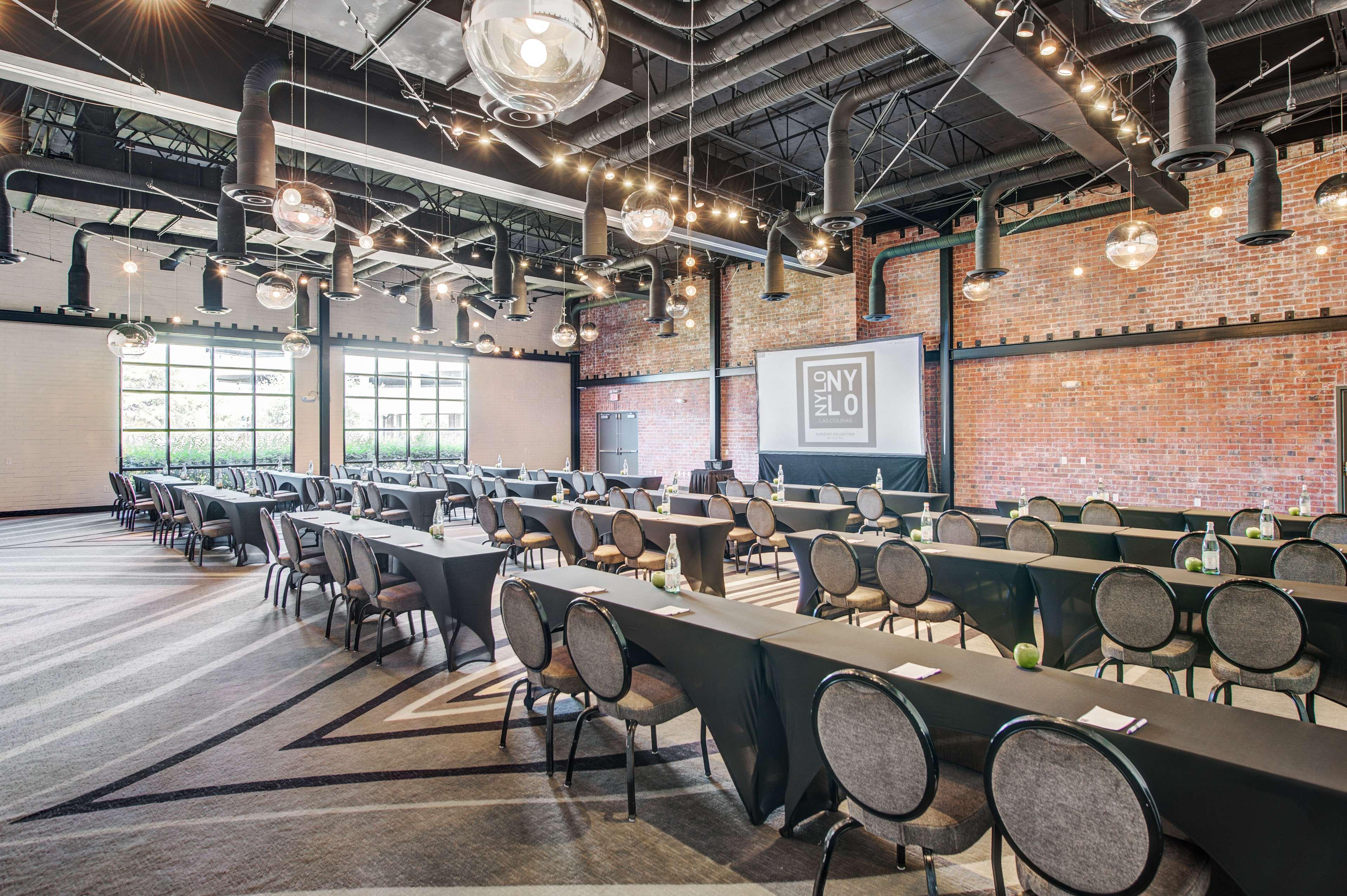 Nylo Las Colinas Hotel, Tapestry Collection By Hilton Irving Exterior foto